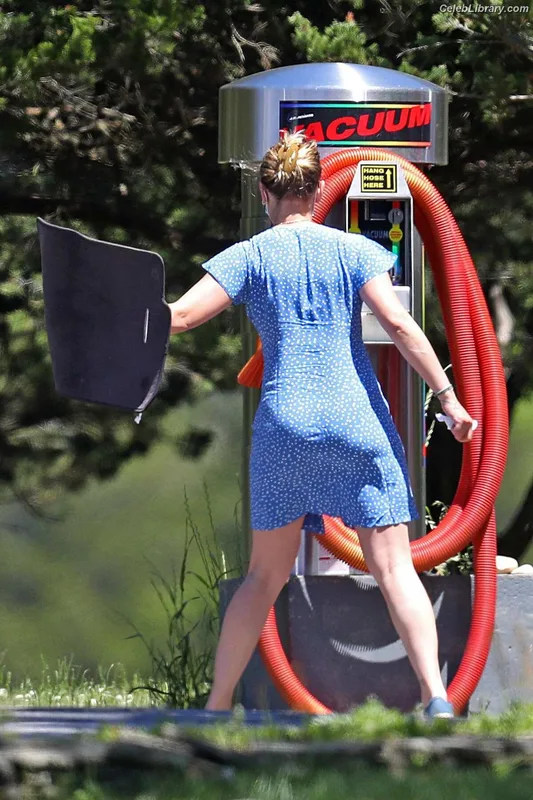 Scarlett Johansson photo 16 of 2617