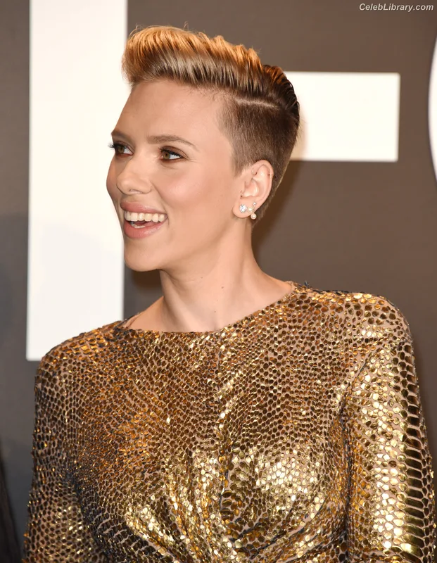Scarlett Johansson photo 14 of 2617