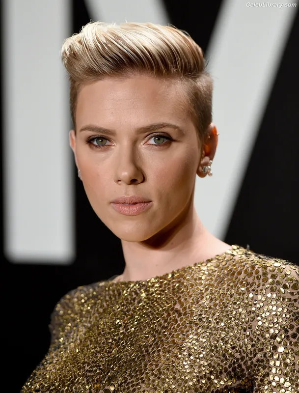 Scarlett Johansson photo 3 of 2617