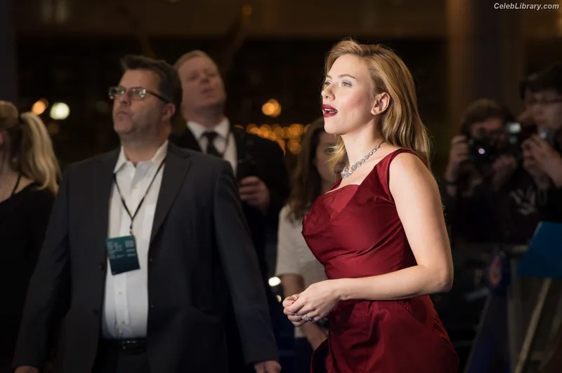 Scarlett Johansson photo 20 of 2617