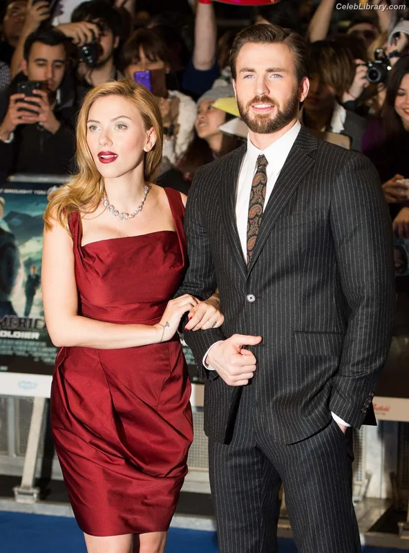 Scarlett Johansson photo 15 of 2617