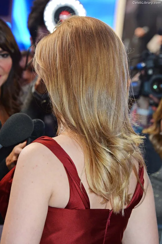 Scarlett Johansson photo 9 of 2617