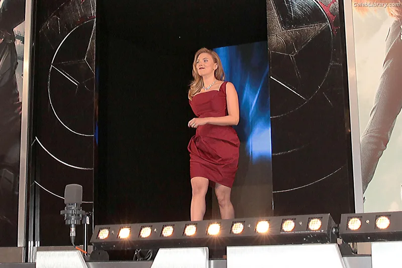 Scarlett Johansson photo 13 of 2617