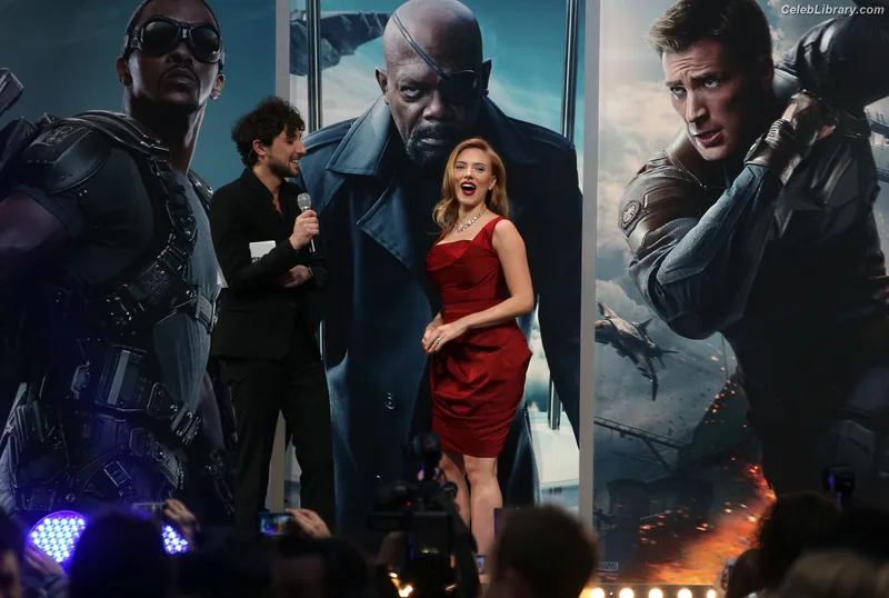 Scarlett Johansson photo 22 of 2617