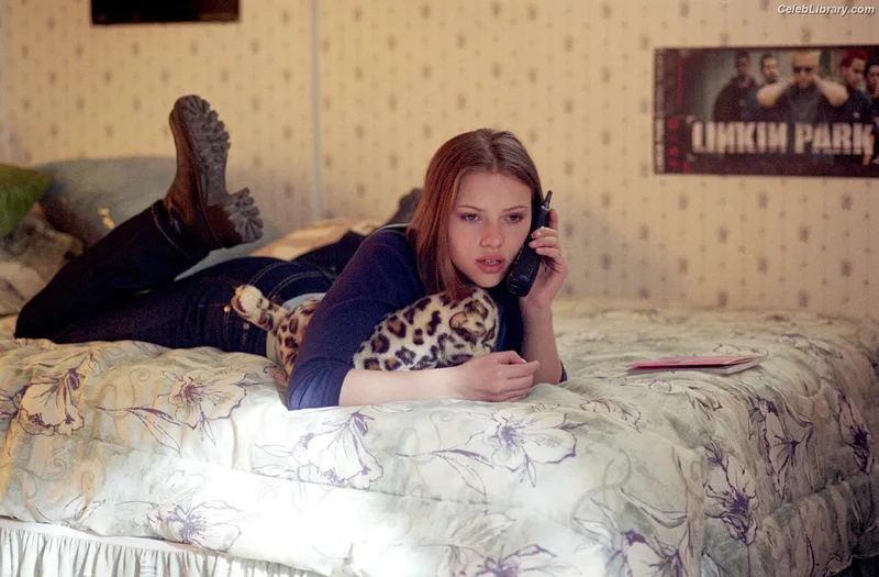 Scarlett Johansson photo 16 of 2617