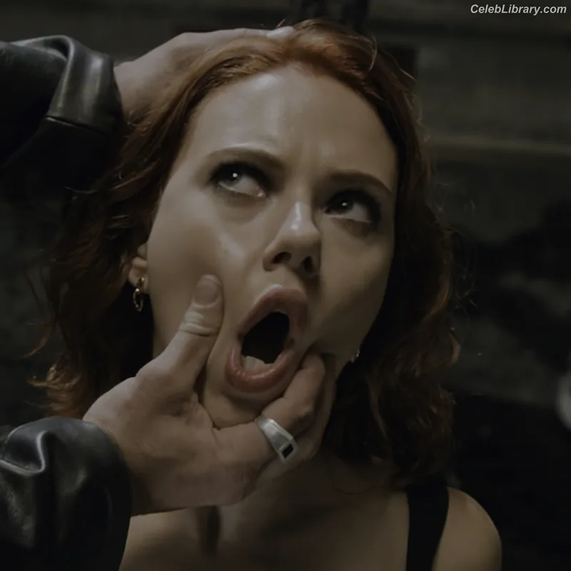 Scarlett Johansson photo 20 of 2617