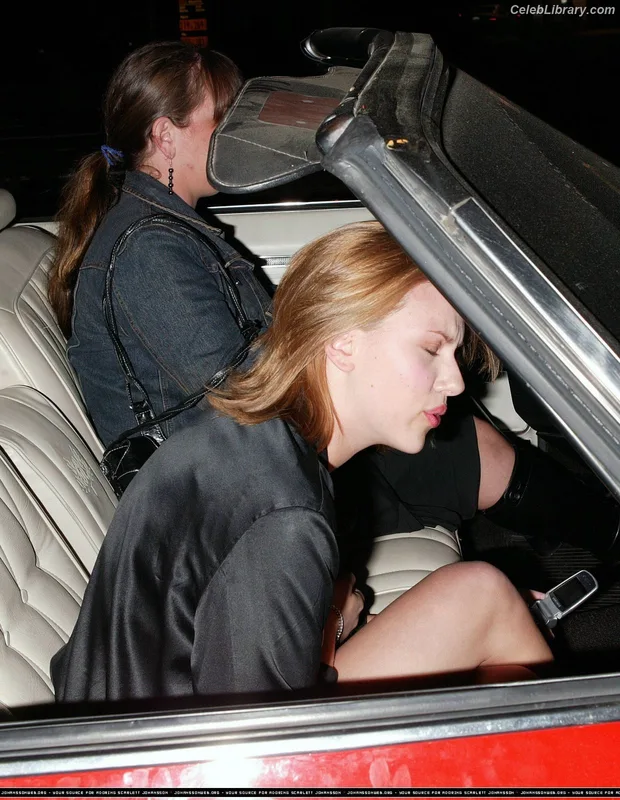 Scarlett Johansson photo 14 of 2617