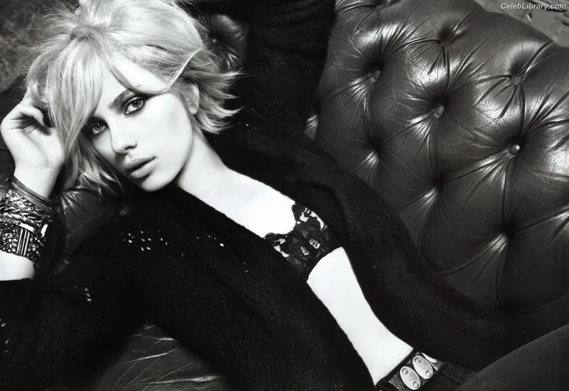 Scarlett Johansson photo 2 of 2617