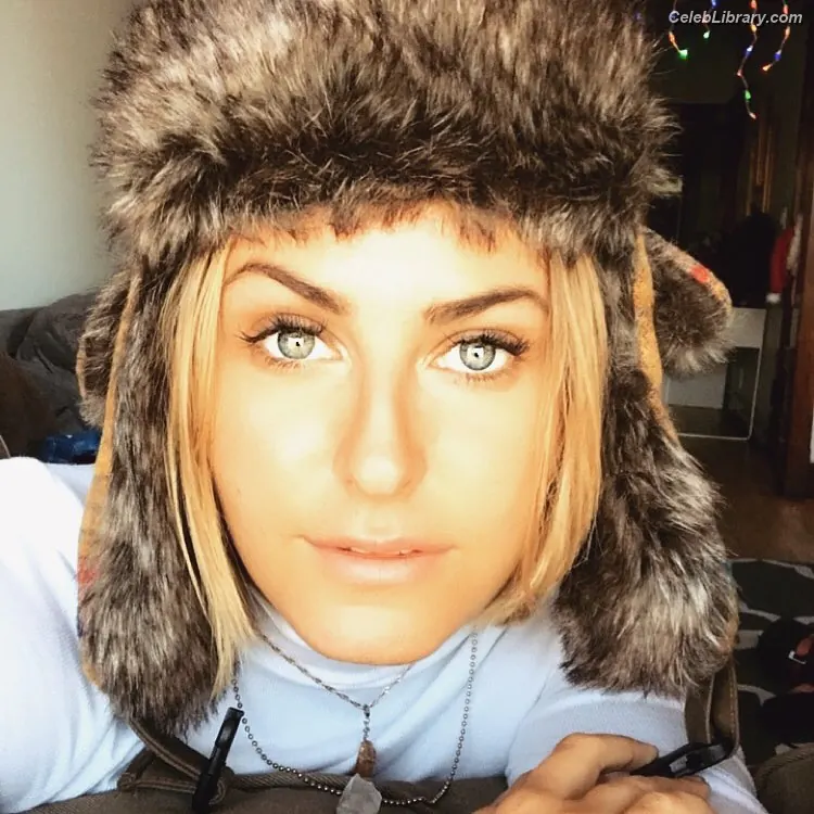 Scout Taylor-Compton