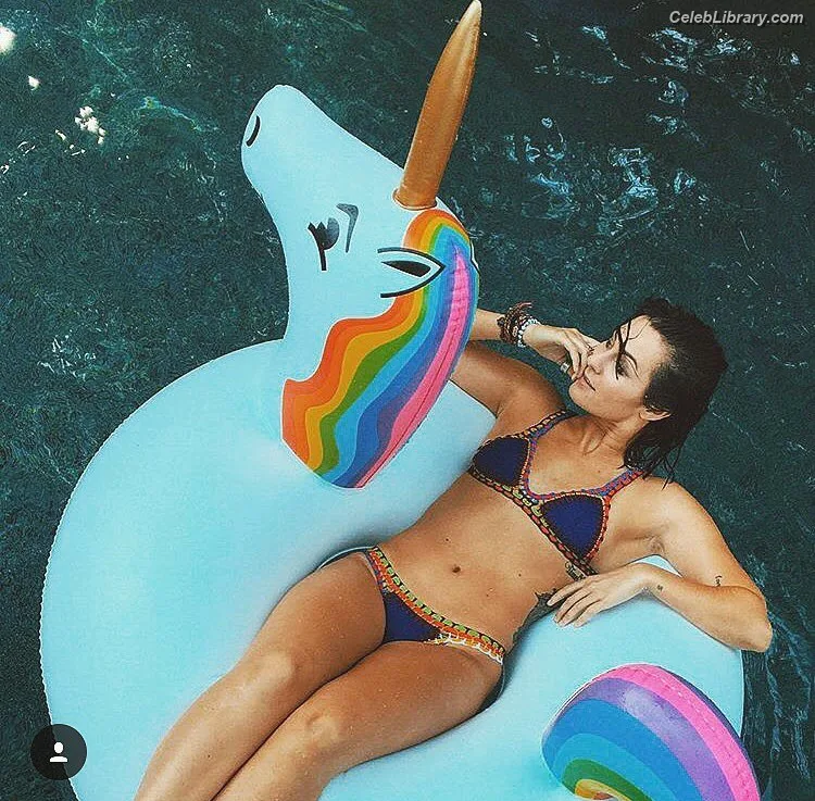 Scout Taylor-Compton photo 11 of 83
