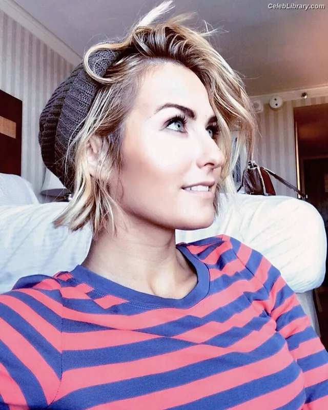 Scout Taylor-Compton photo 14 of 83