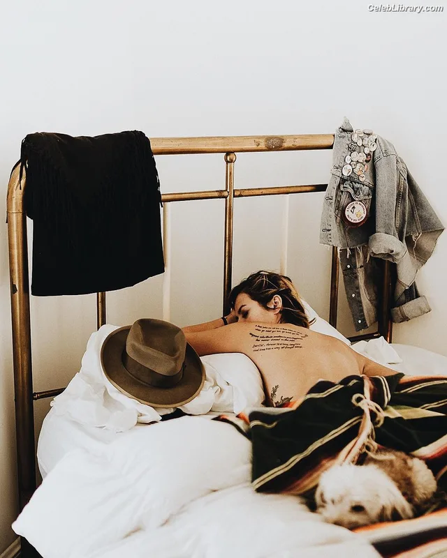 Scout Taylor-Compton photo 17 of 83