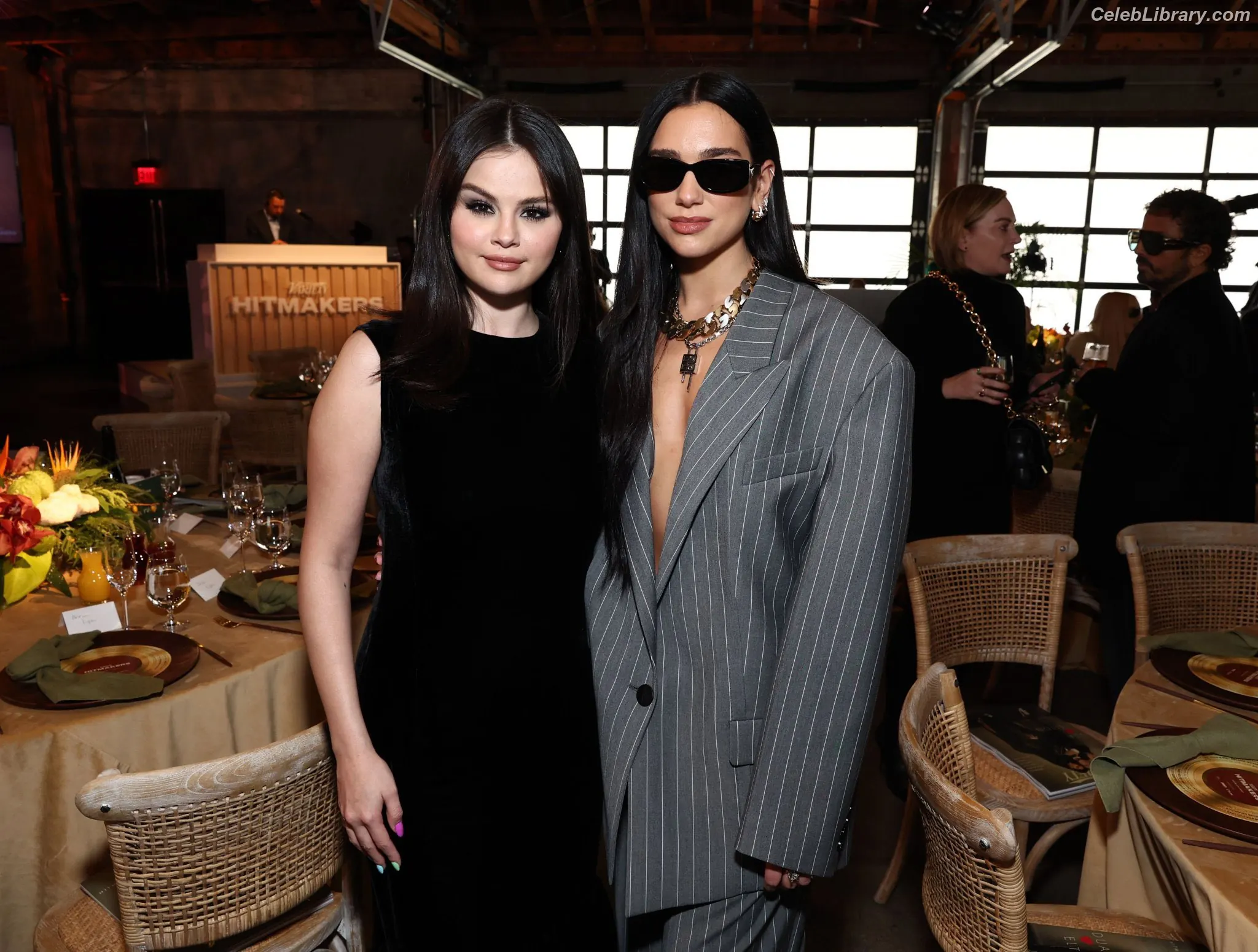 Selena Gomez photo 13 of 3542