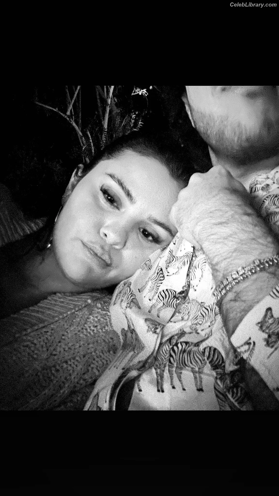 Selena Gomez photo 22 of 3542