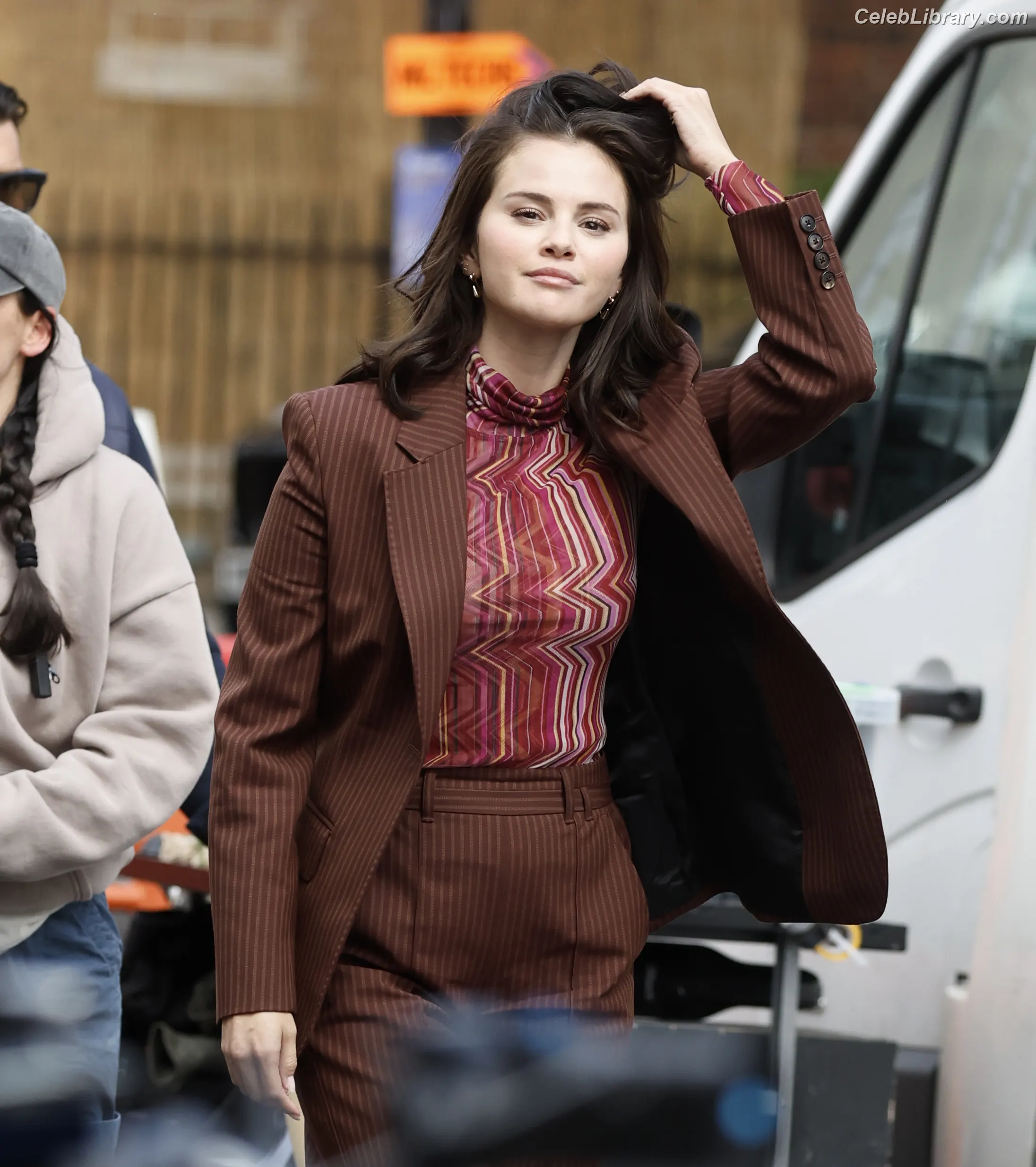 Selena Gomez photo 19 of 3542