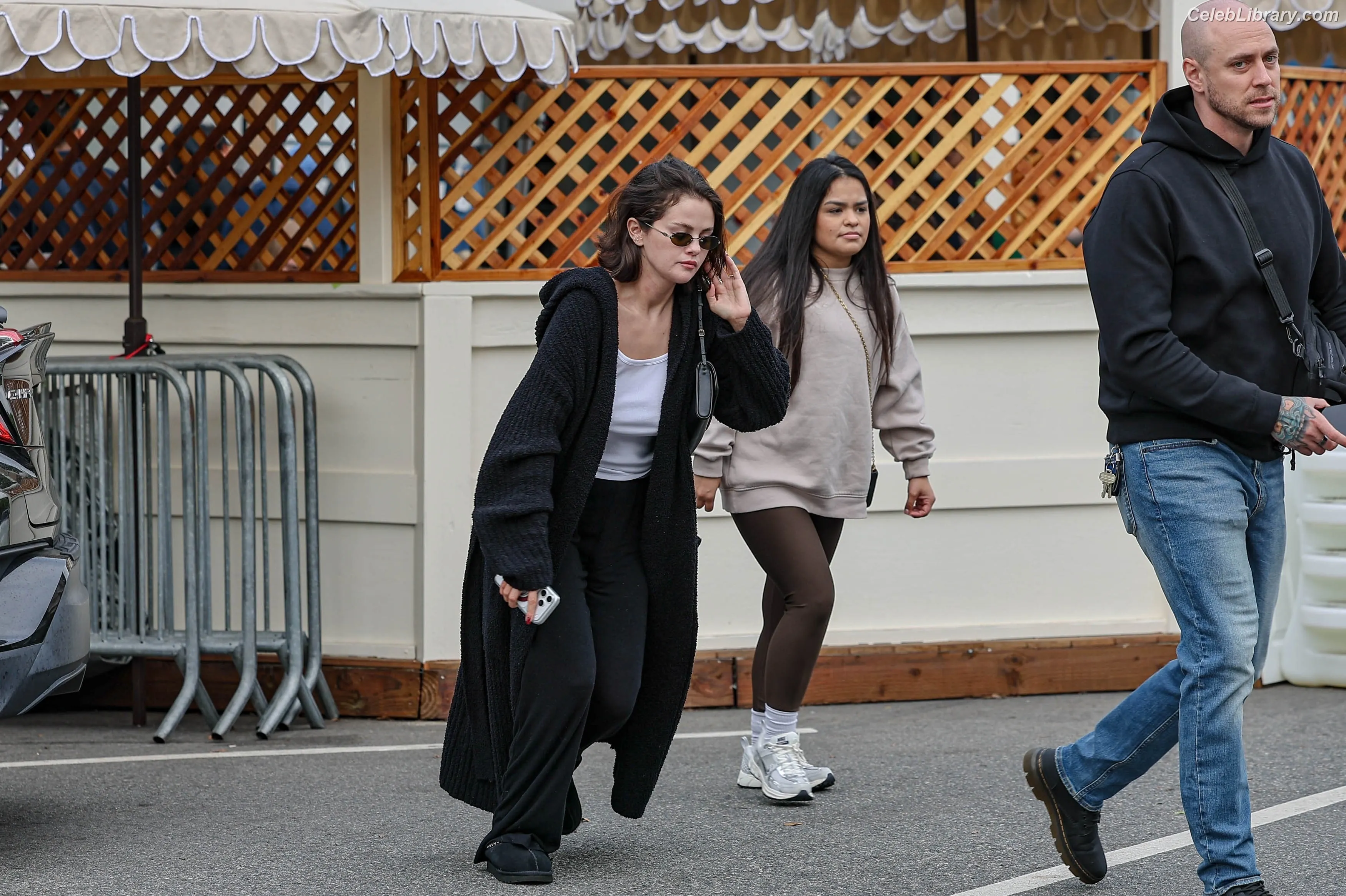 Selena Gomez photo 9 of 3542