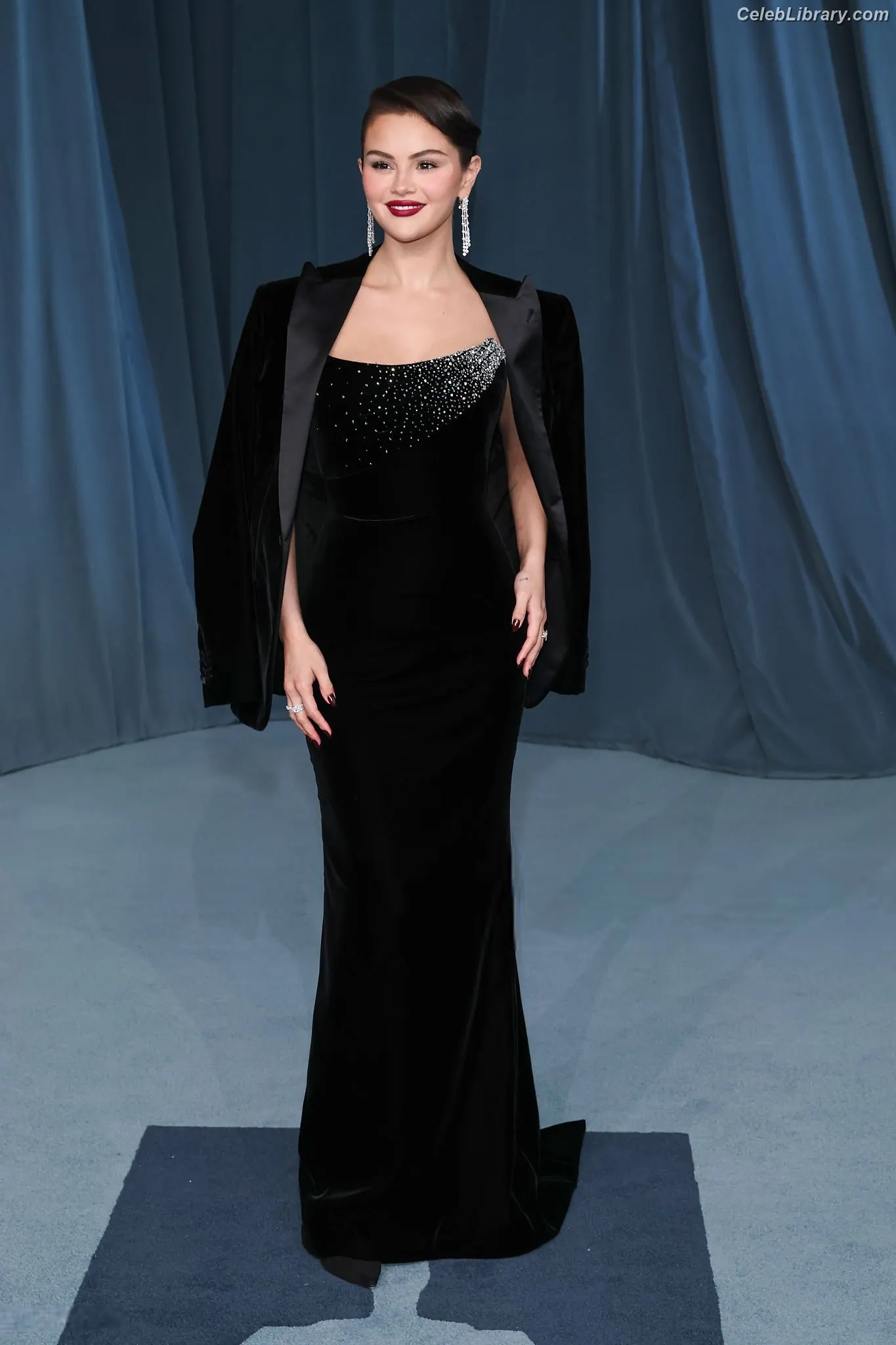 Selena Gomez photo 9 of 3542