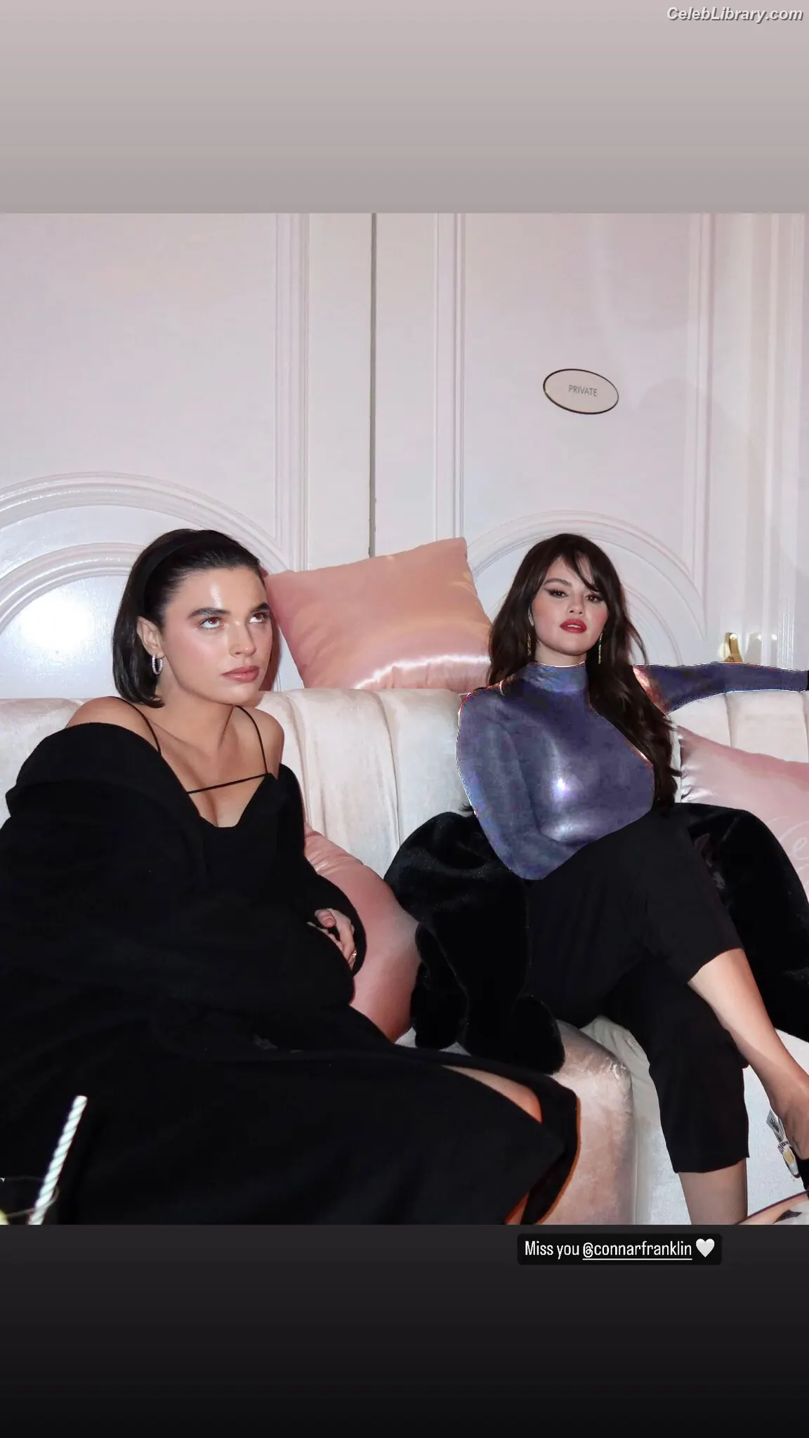 Selena Gomez photo 6 of 3542