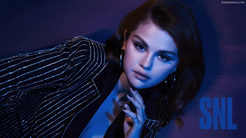 Selena Gomez photo 5 of 3523
