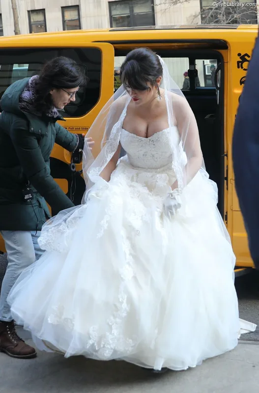 Selena Gomez photo 21 of 3523