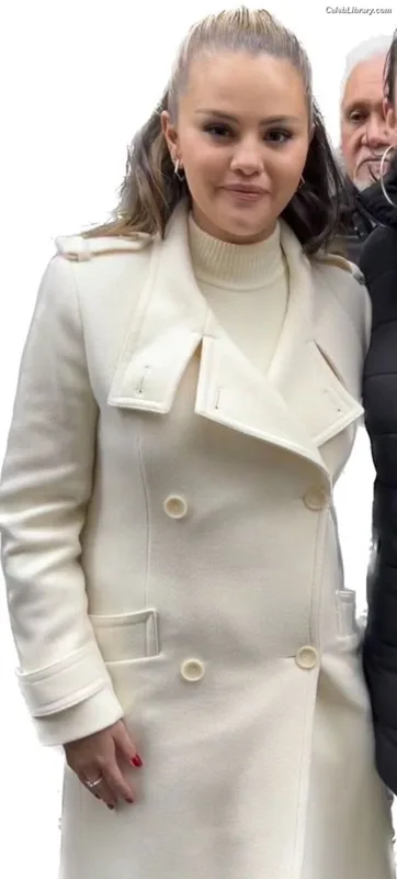 Selena Gomez photo 22 of 3523