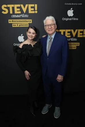 Selena Gomez photo 21 of 3523