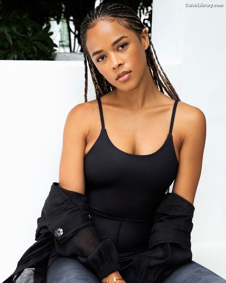 Serayah photo 9 of 16