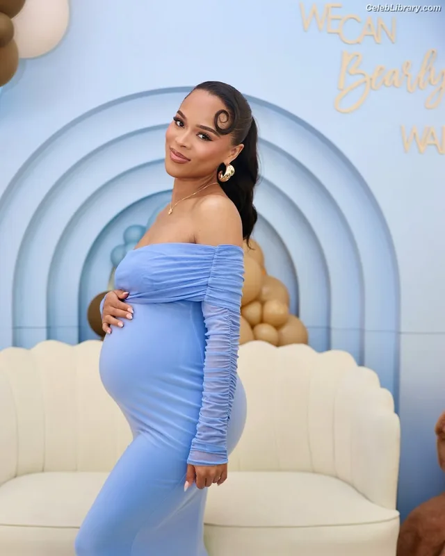 Serayah photo 8 of 16
