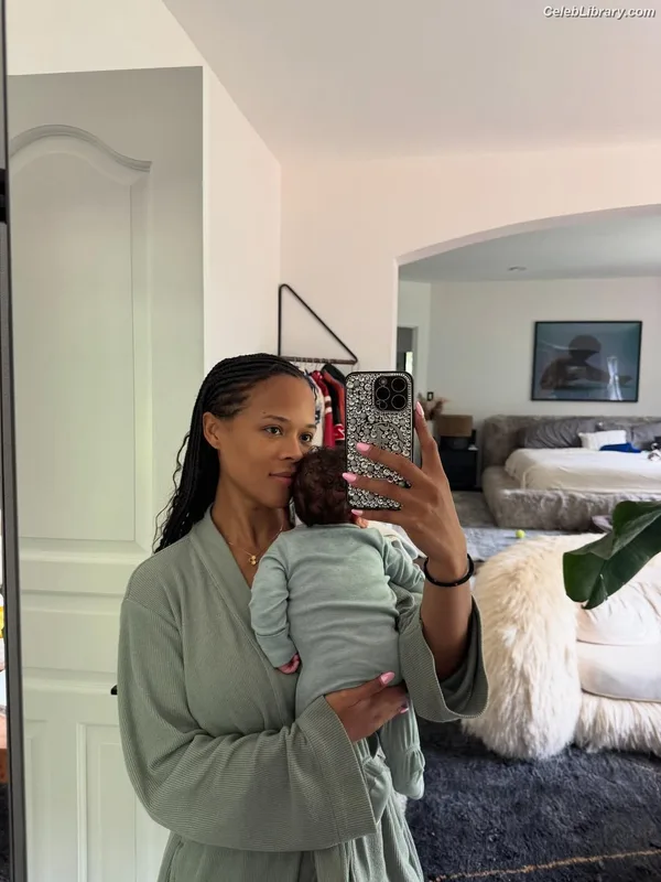 Serayah photo 11 of 16