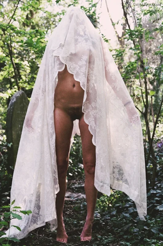 Seren Gibson photo 10 of 408