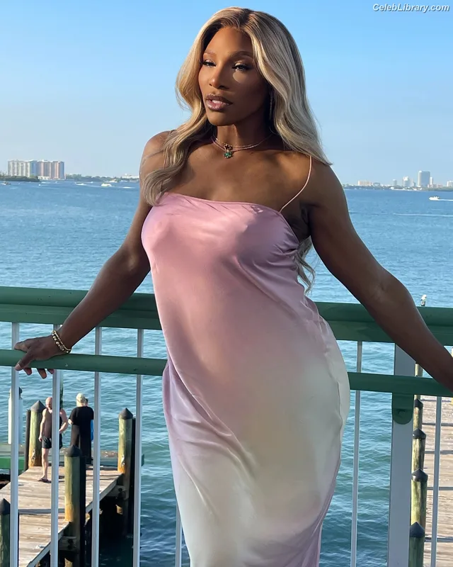 Serena Williams photo 7 of 276