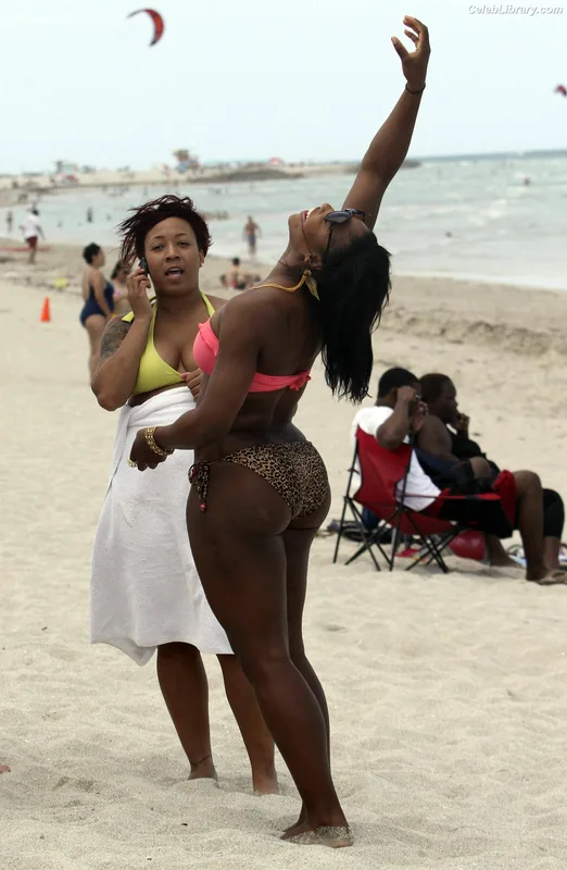 Serena Williams photo 2 of 276