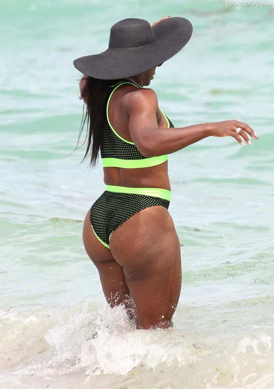 Serena Williams photo 5 of 276