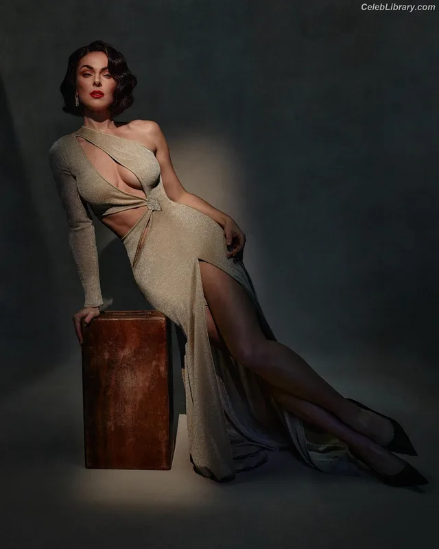 Serinda Swan photo 13 of 200