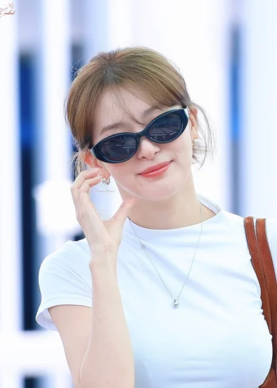 Seulgi (Red Velvet)