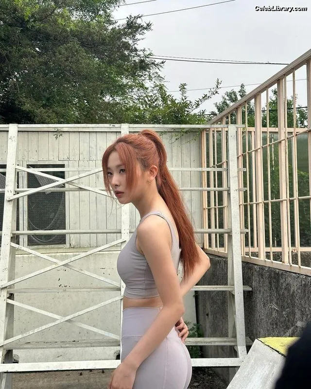 Seulgi (Red Velvet) photo 21 of 24