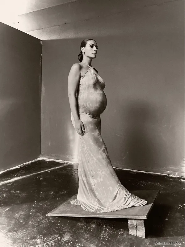 Sevdaliza photo 7 of 210