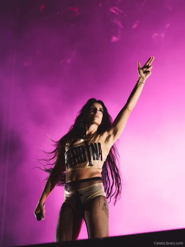 Sevdaliza photo 19 of 210