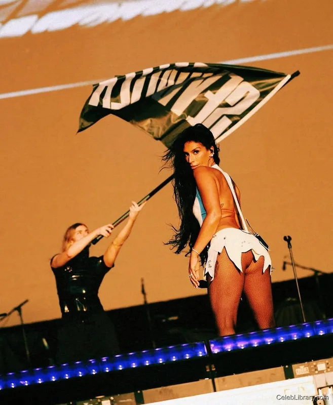 Sevdaliza photo 23 of 210