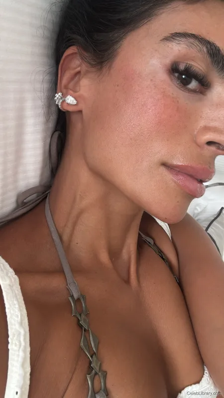 Sevdaliza photo 12 of 210