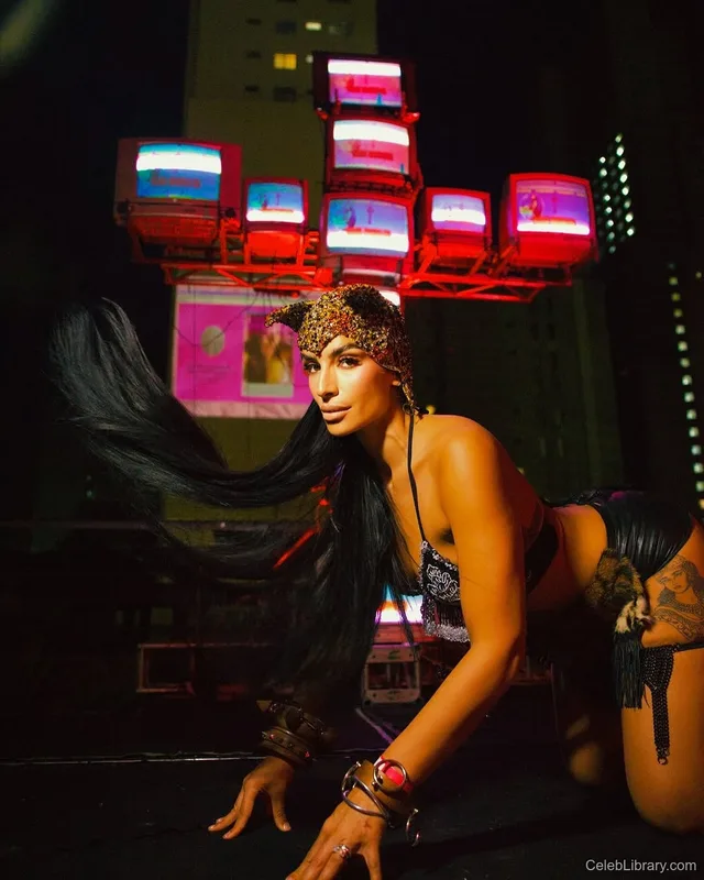 Sevdaliza photo 12 of 210