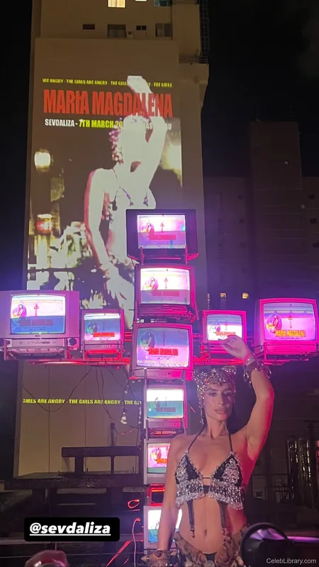 Sevdaliza photo 23 of 210