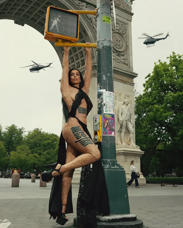 Sevdaliza photo 11 of 210
