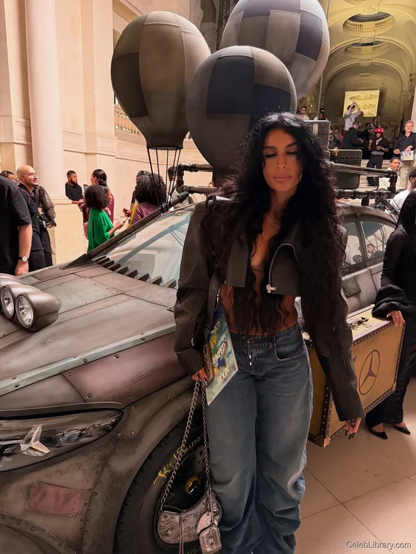 Sevdaliza photo 15 of 210