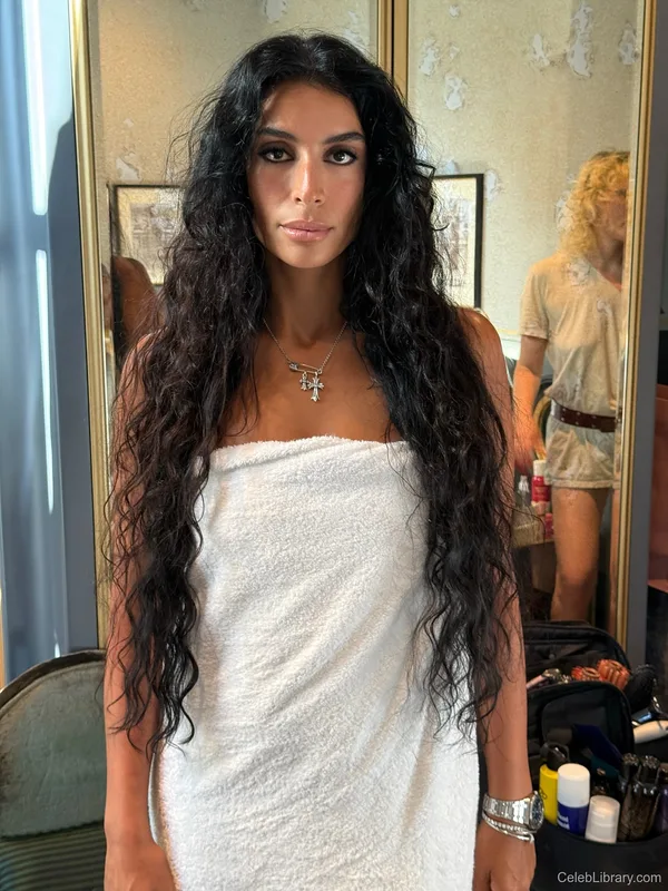 Sevdaliza photo 17 of 210