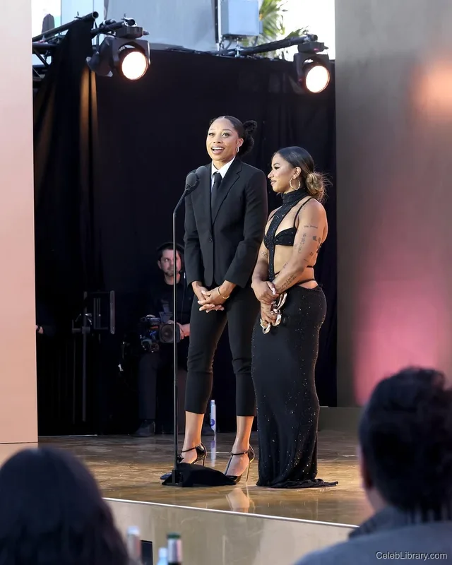 Sevdaliza photo 9 of 210