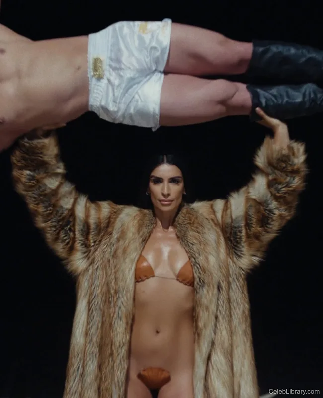 Sevdaliza photo 14 of 210