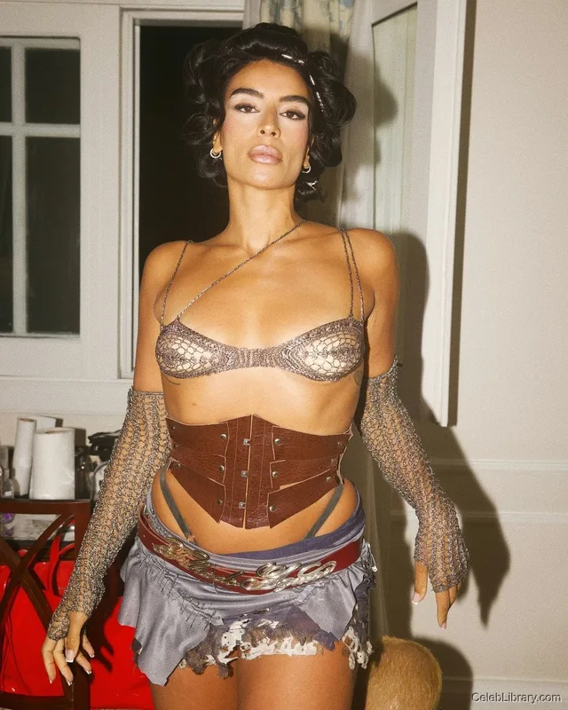 Sevdaliza photo 15 of 210