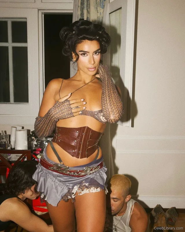 Sevdaliza photo 16 of 210