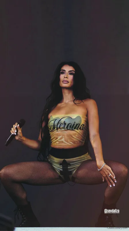 Sevdaliza photo 24 of 210